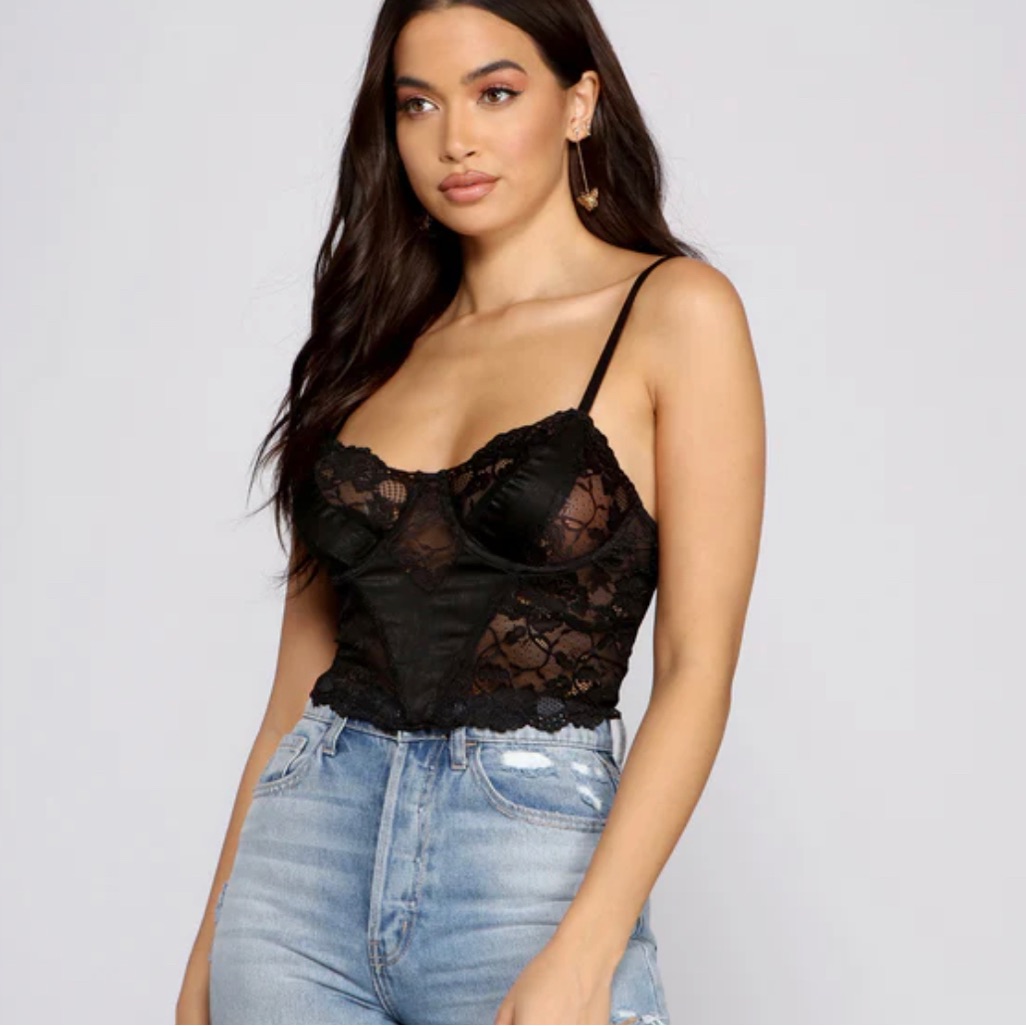 Windsor Lace Be Real Crop Top